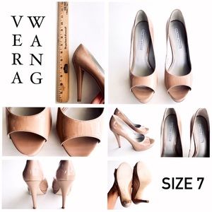 Vera wang patent leather peep toe nude pumps
